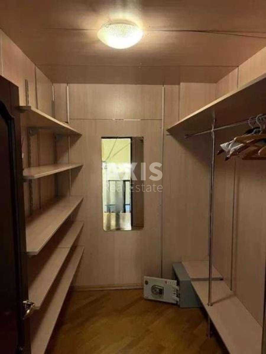 4k apartment vul. Bogatyrs'ka 6/17