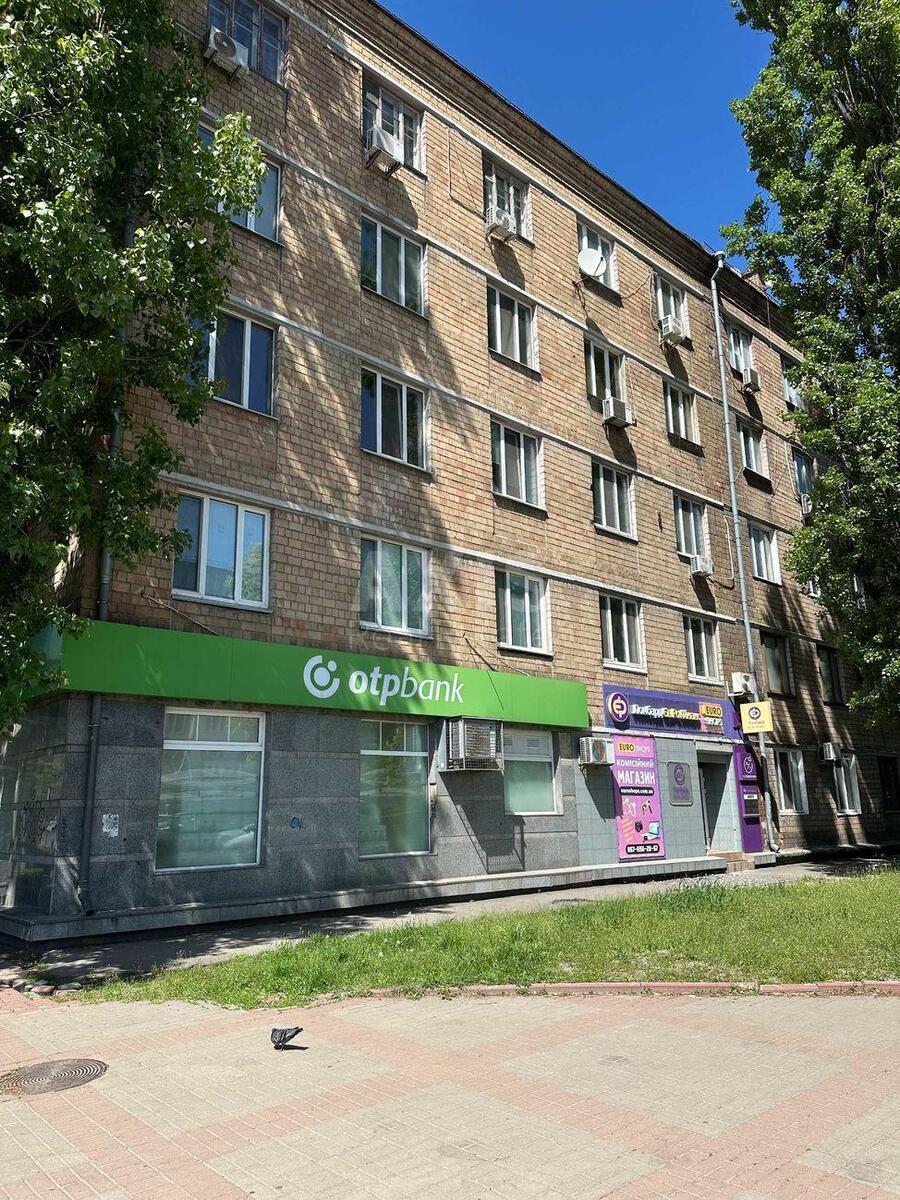 3k apartment vul. Smiljans'ka 15