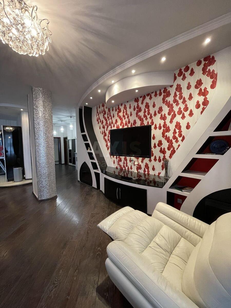2k apartment vul. Rudans'kogo Stepana 3А5
