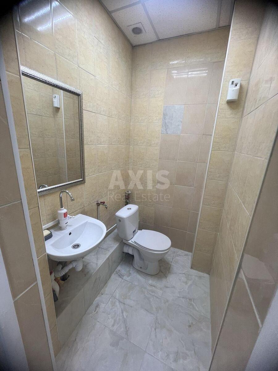 Объект торговли пр-т Шухевича Романа 2А, 60м2576338