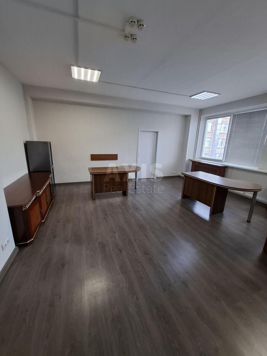 Office bul. Lesi Ukrai'nky 34, 62m22