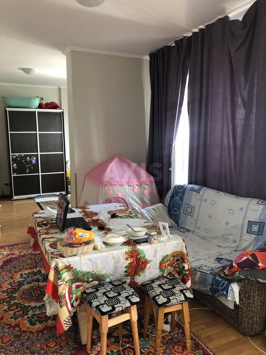 1k apartment vul. Gradyns'ka 11