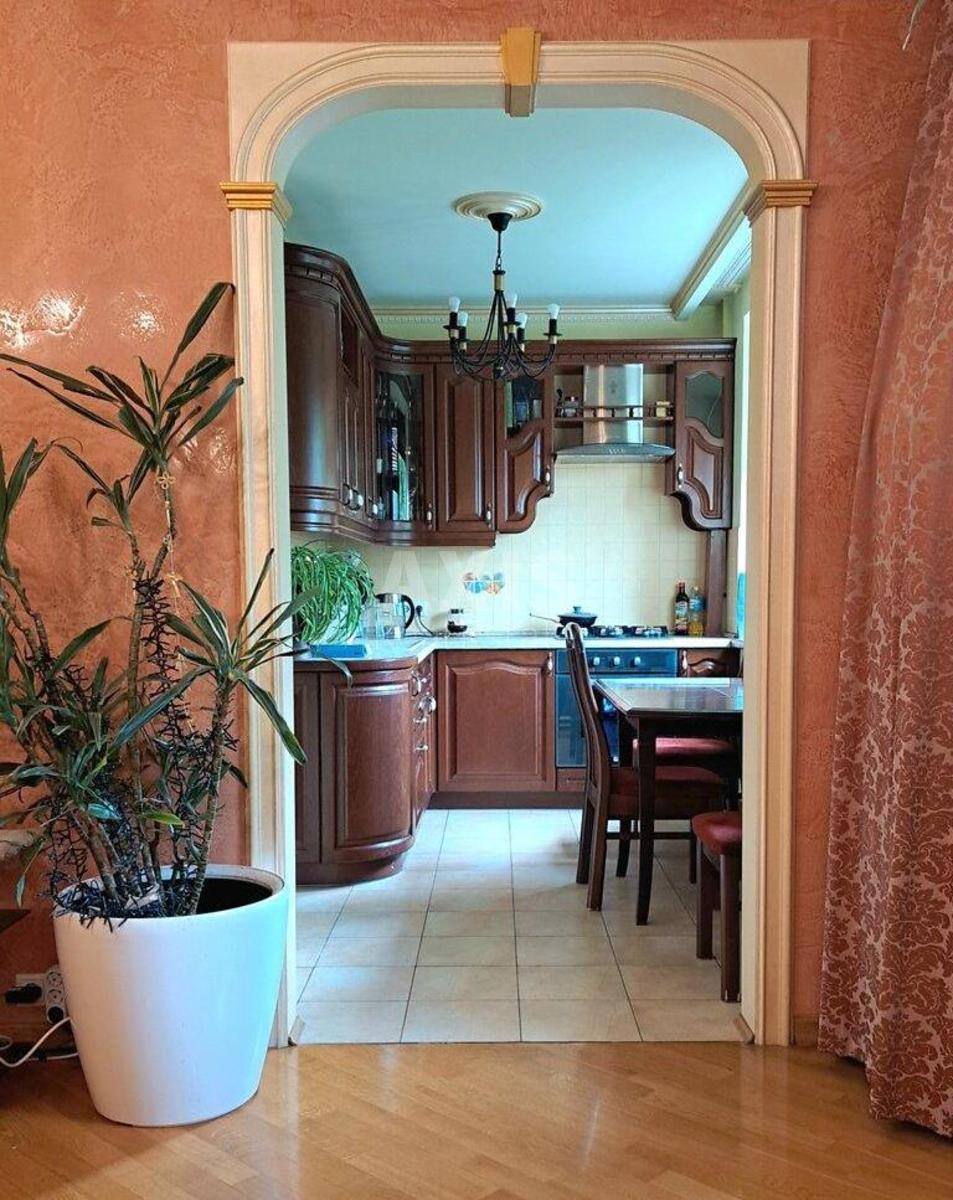 2k apartment vul. Shovkovychna 200