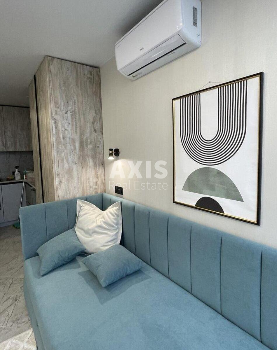 1k apartment vul. Naumova Generala 1Б6