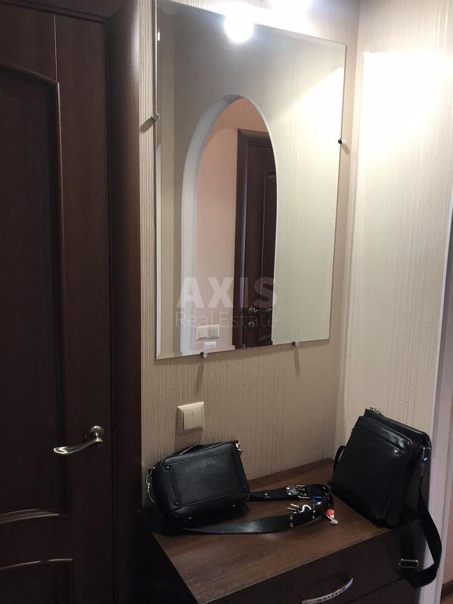1k apartment vul. Vil'jamsa Akademika 510