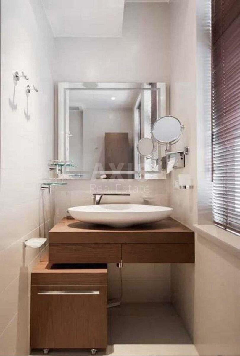 4k apartment vul. Panasa Myrnogo 178