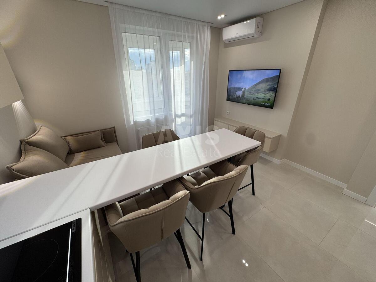 1k apartment vul. Zlatoustivs'ka 271