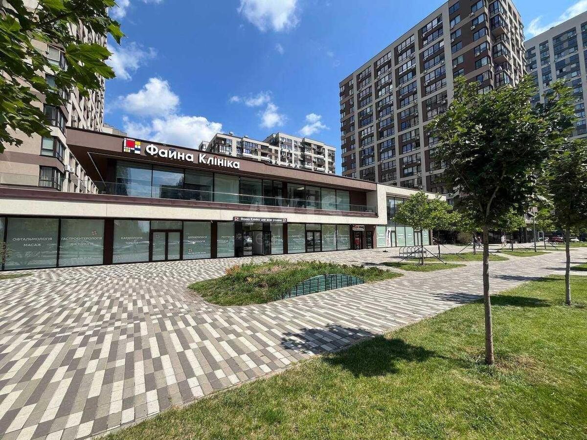 Об'єкт торгівлі вул. Родини Крістерів 20Б, 54м2