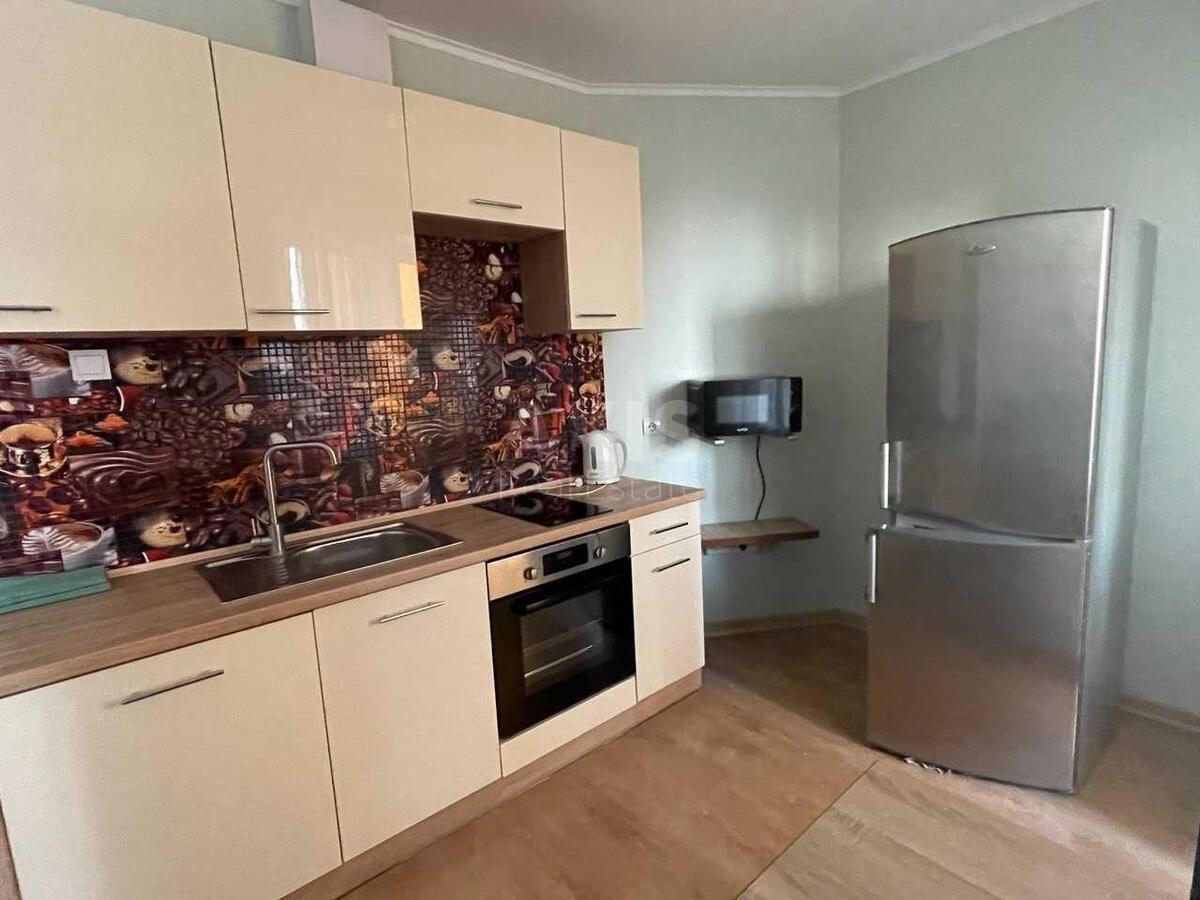 1k apartment pr-t Glushkova Akademika 659100