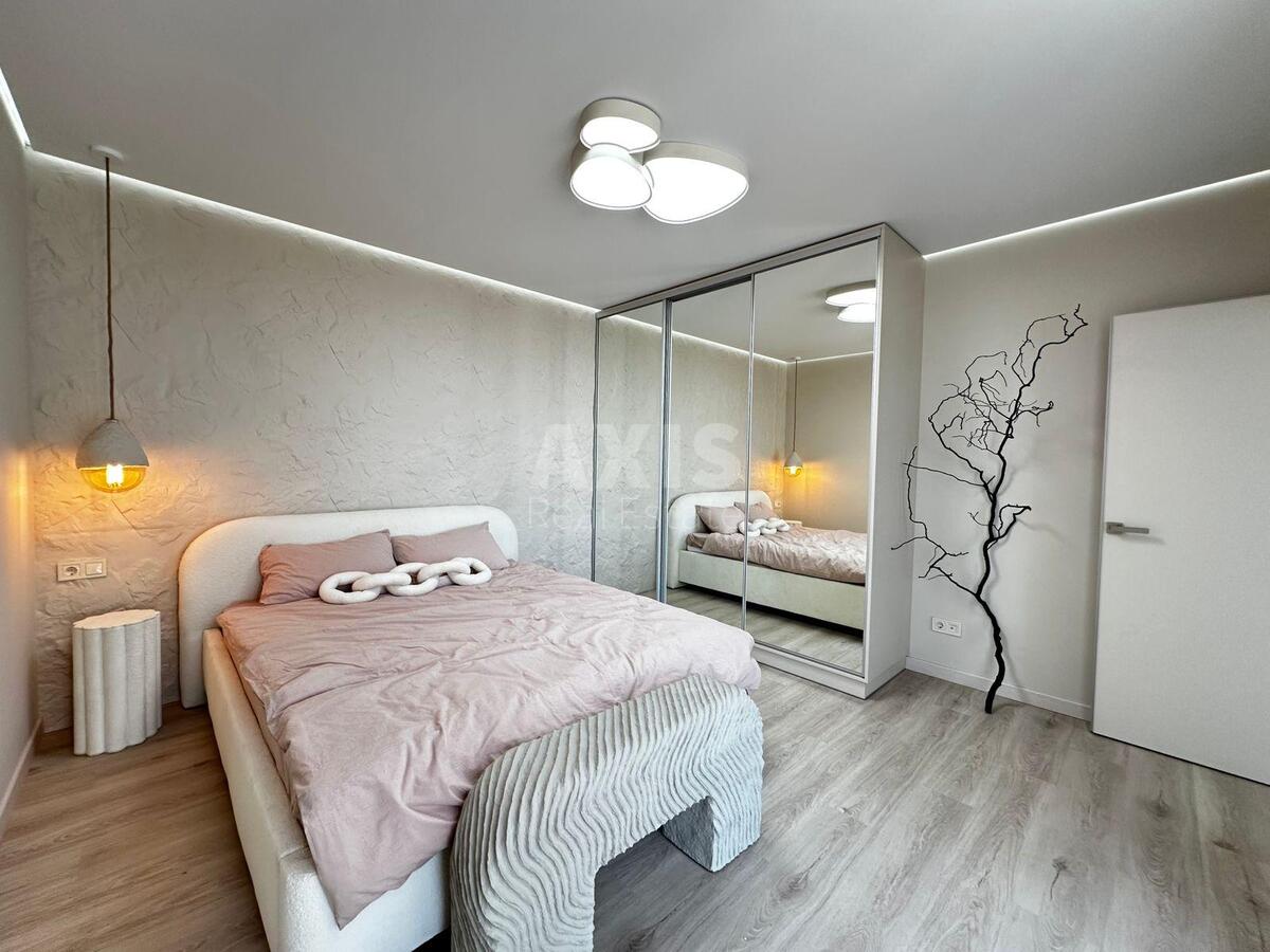 1k apartment vul. Vsevoloda Zmijenka 195