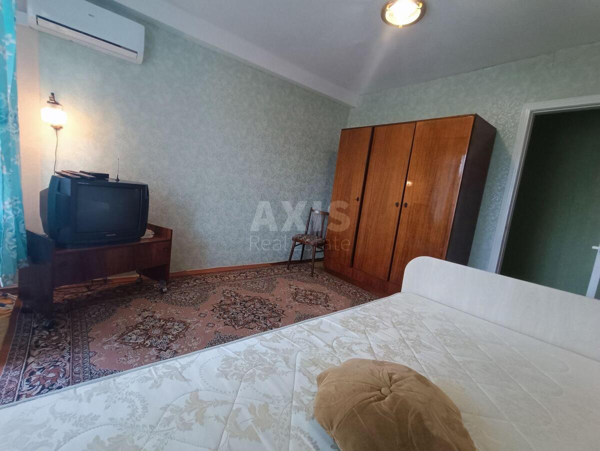2k apartment vul. Parkovo-Syrec'ka 127