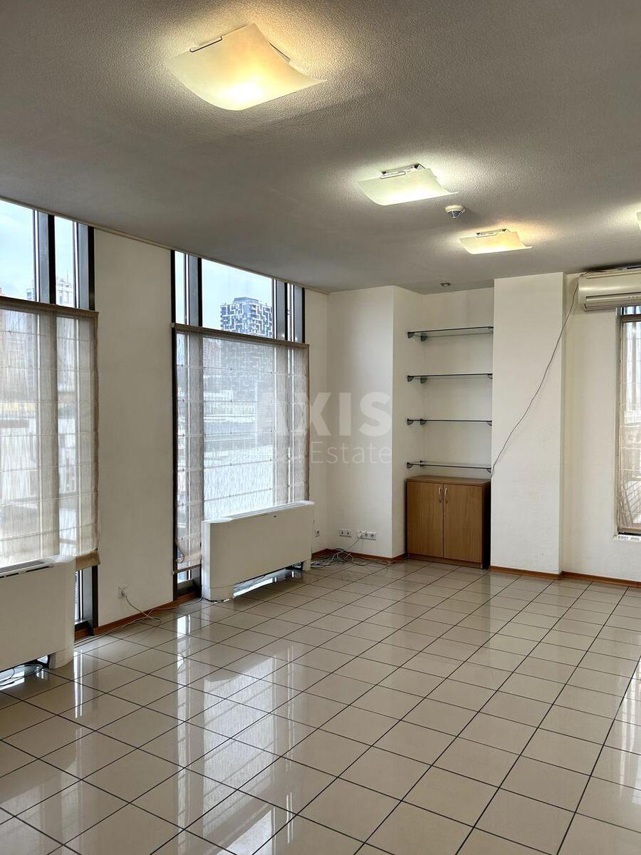 Office vul. Krasylivs'ka 7, 275m2