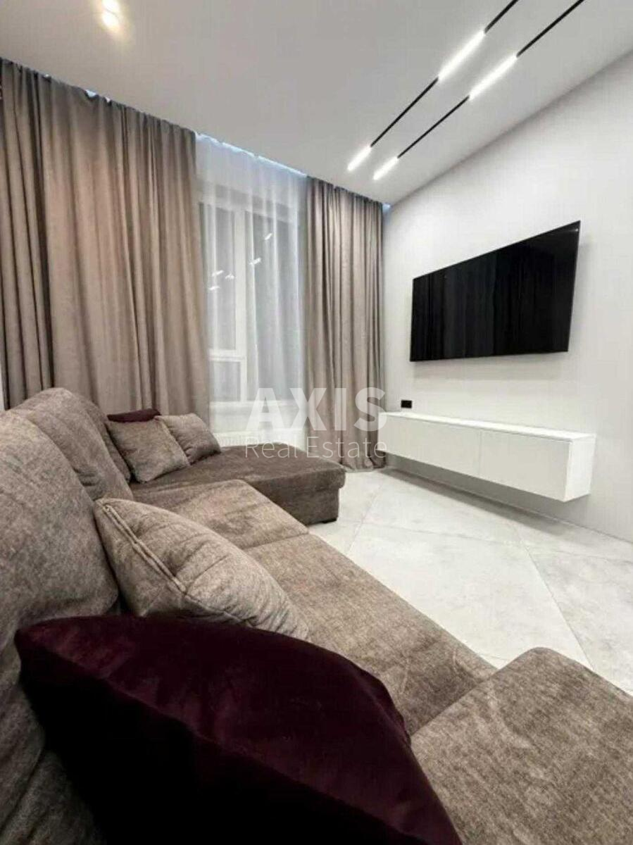 1k apartment vul. Antonovycha 1091