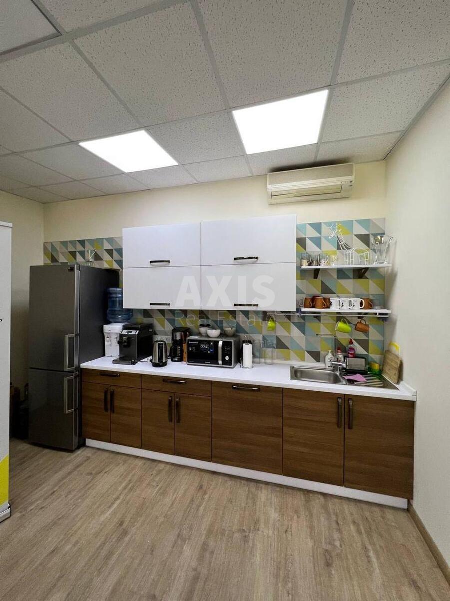 Office vul. Lysenka 2А, 140m26