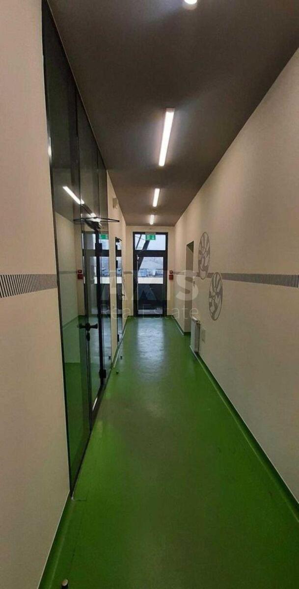 Office pr-t Nauky 1/5, 315m2598468
