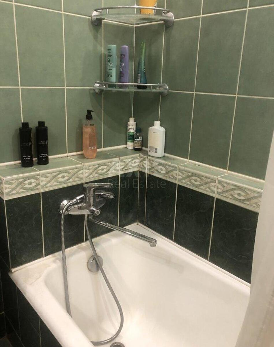 1k apartment vul. Dmytrivs'ka 23