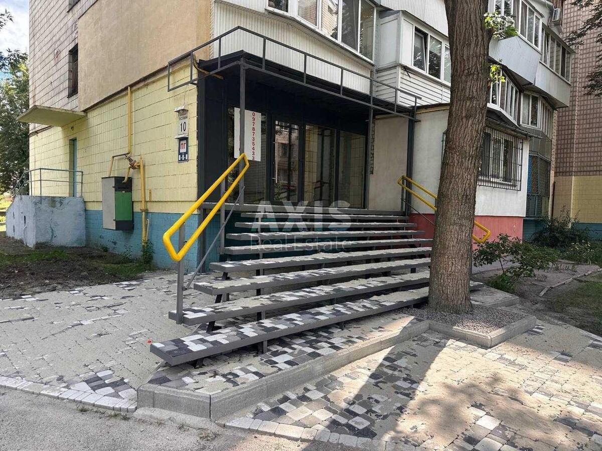 Об'єкт торгівлі пр-т Лісовий 10, 32м258508