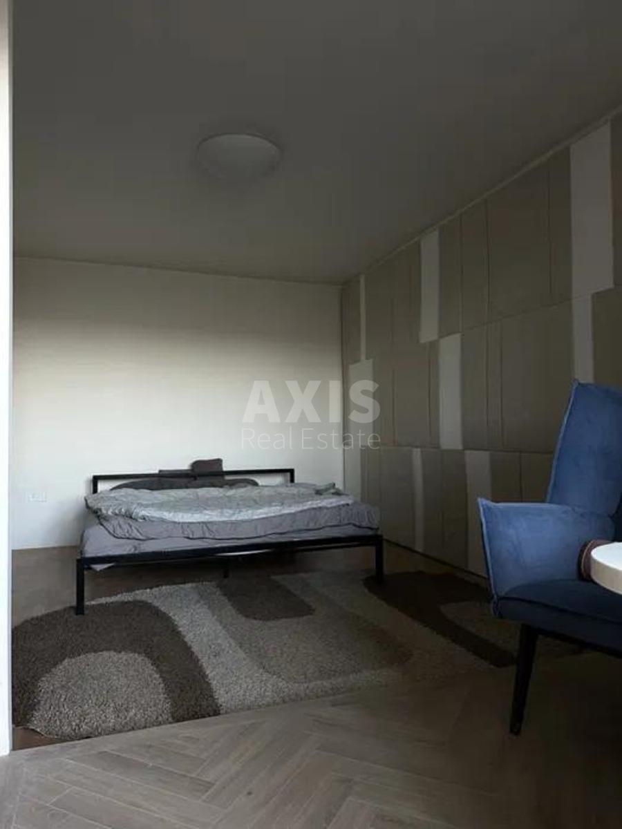 3k apartment vul. Bal'zaka Onore de 55Б4