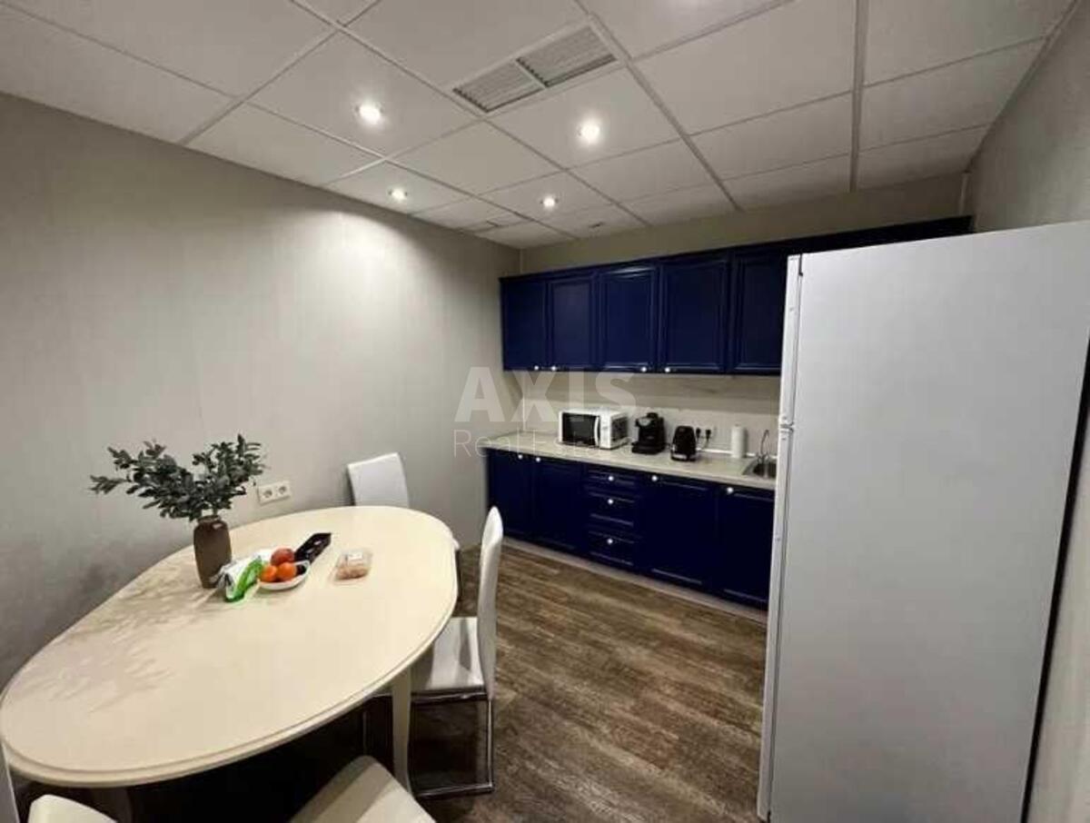 Office vul. Staronavodnyc'ka 6Б, 90m29