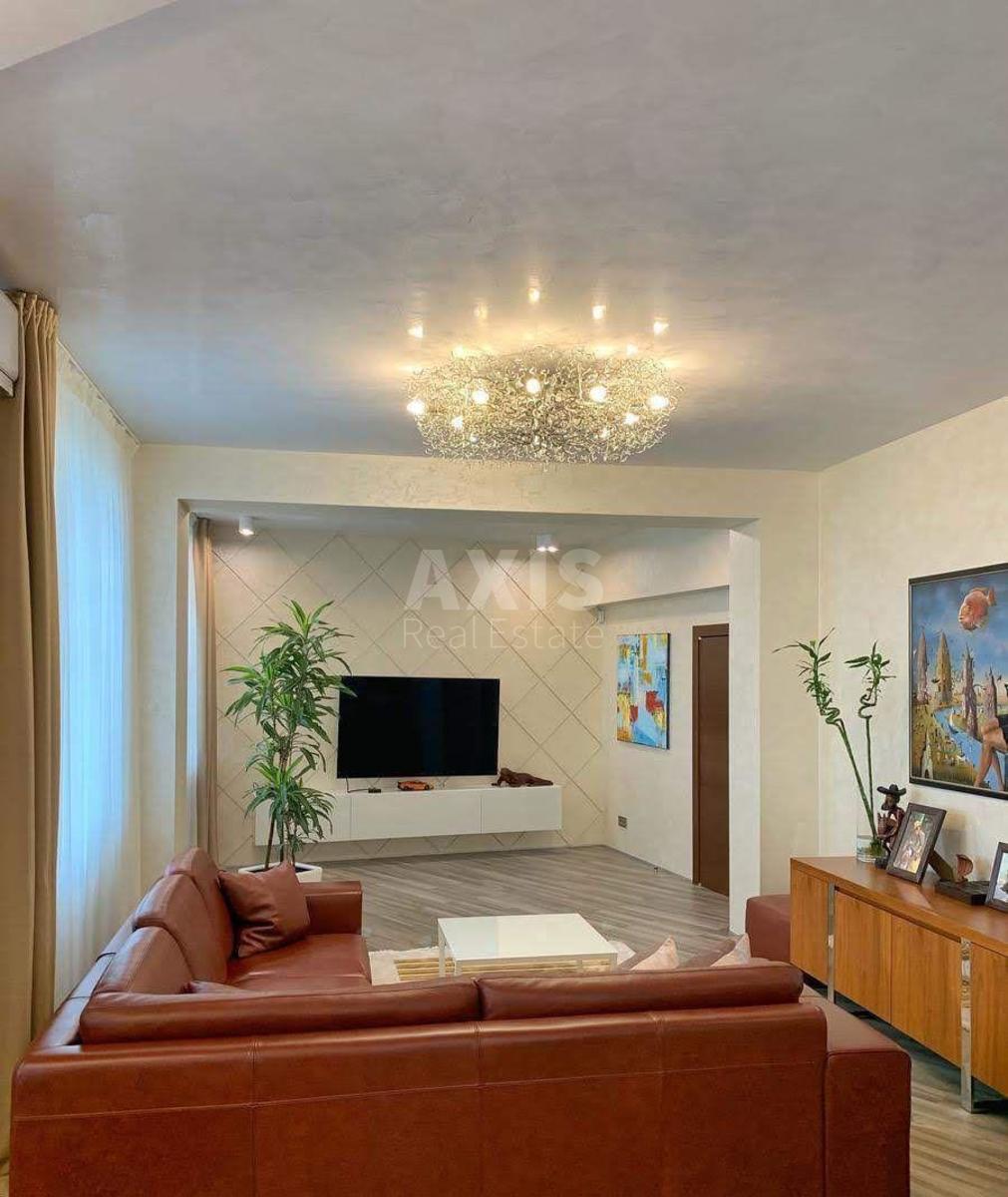 3k apartment vul. Solom'jans'ka 15А0