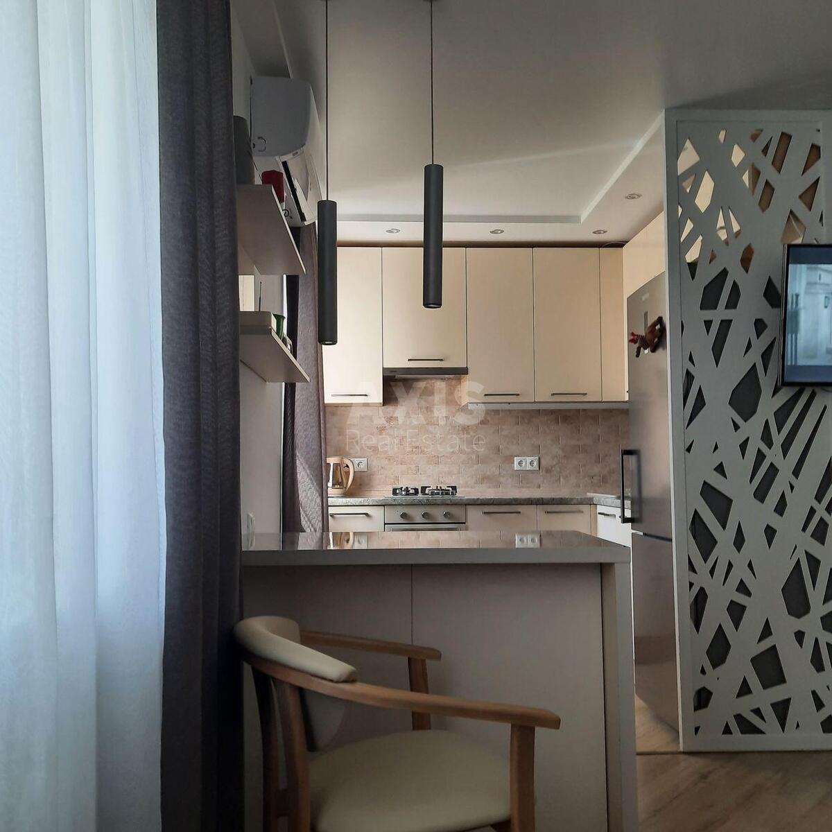 1k apartment vul. Navashyna Akademika 9626500