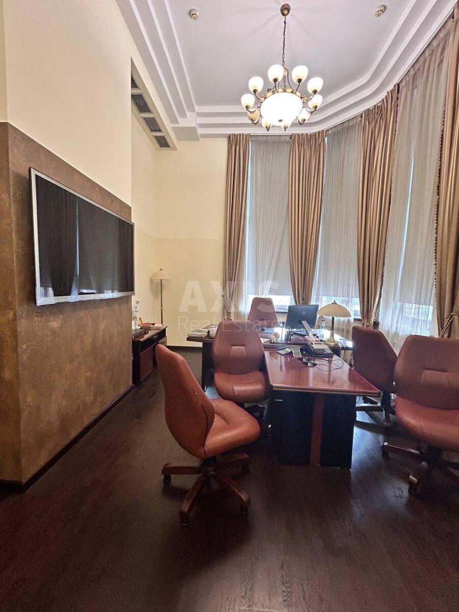Офис ул. Кудряшова 20А, 252м258186