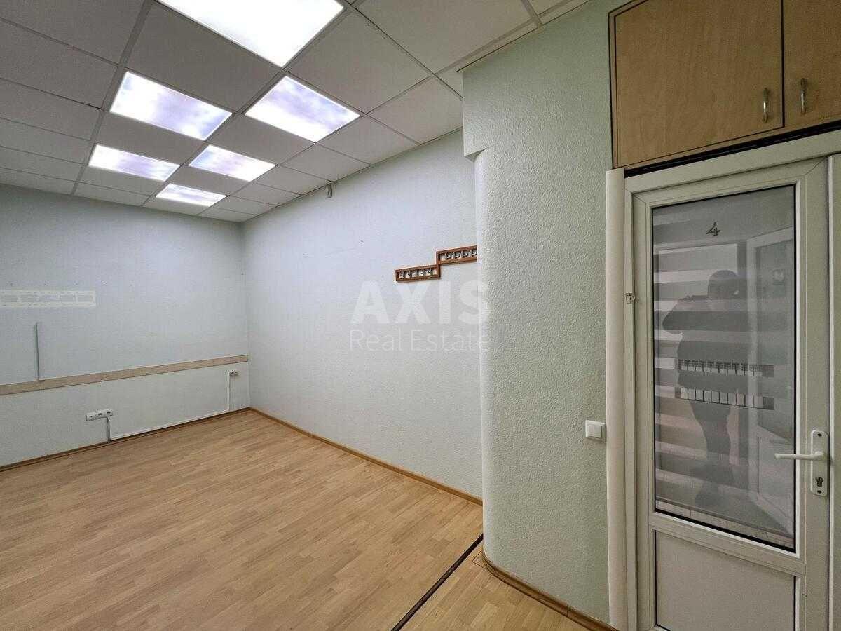 Объект торговли ул. Оболонская 7, 90м2623925