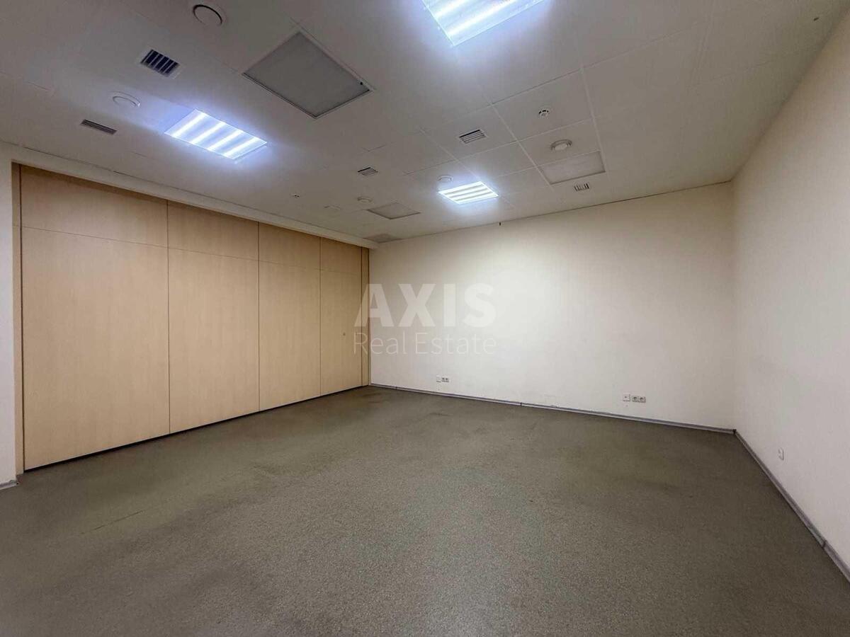 Office vul. Sverstjuka Jevgena 2Б, 362m2624153