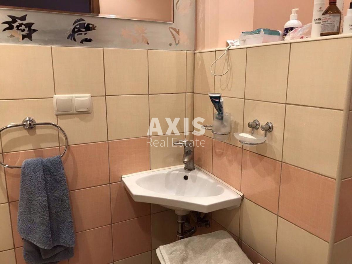 2к квартира ул. Братиславская 7423896
