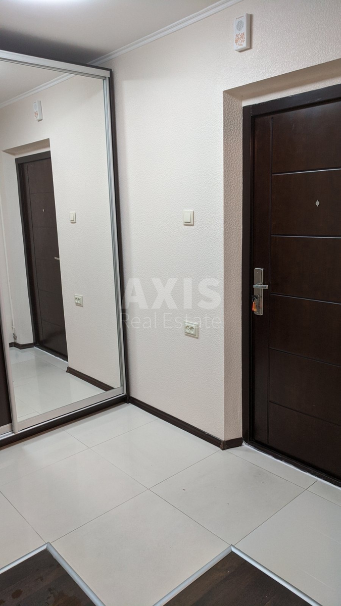 3к квартира ул. Братства Тарасовцев 12/376195720