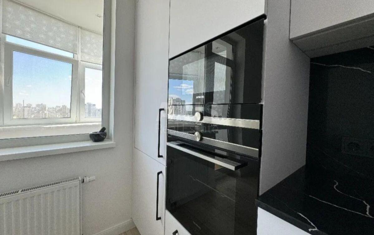 2k apartment vul. Dragomanova 40/3580131