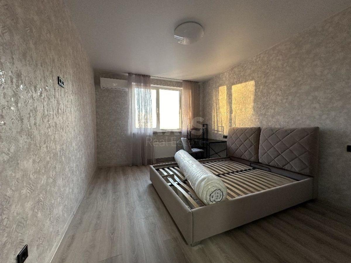 1k apartment pr-t Povitroflots'kyj 566
