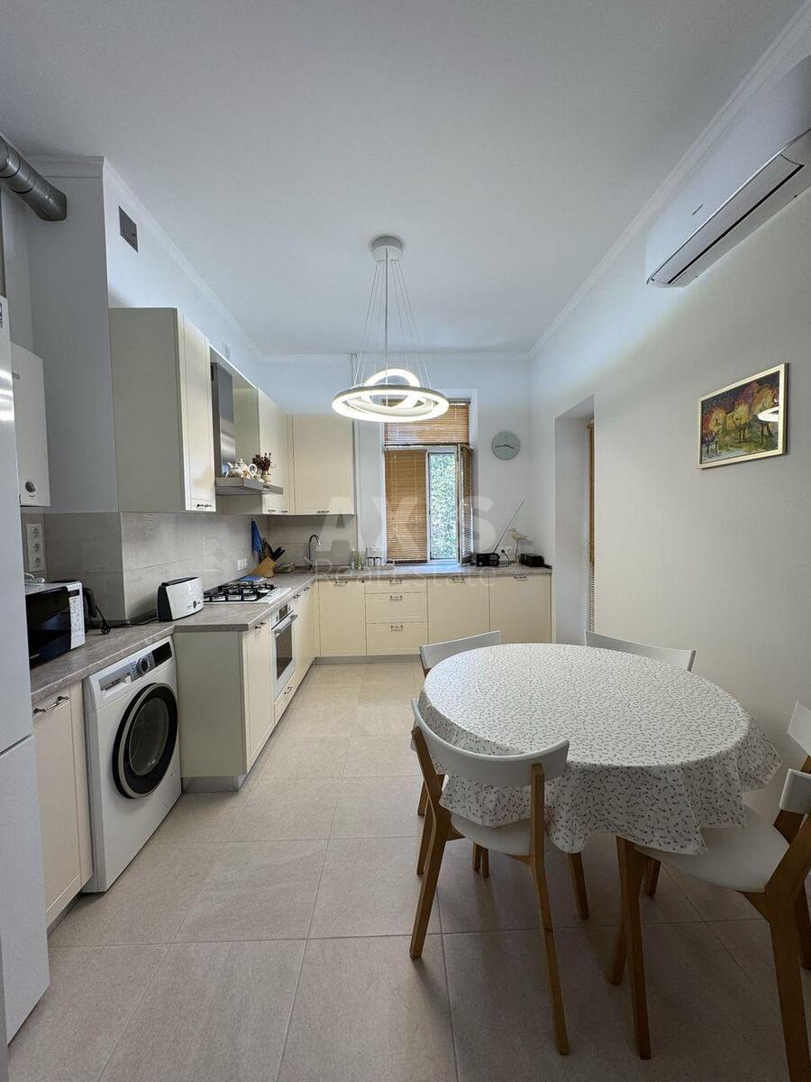 4k apartment vul. Kost'ol'na 1559440