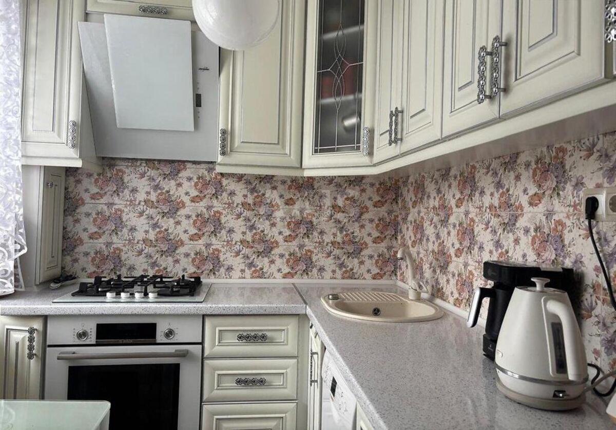 3k apartment vul. Yulia Zdanovska 83А