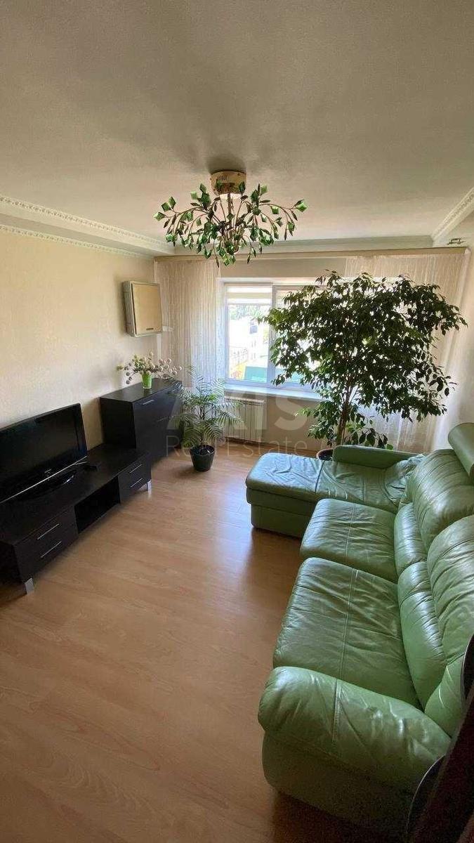 2k apartment vul. Miljutenka 10А2