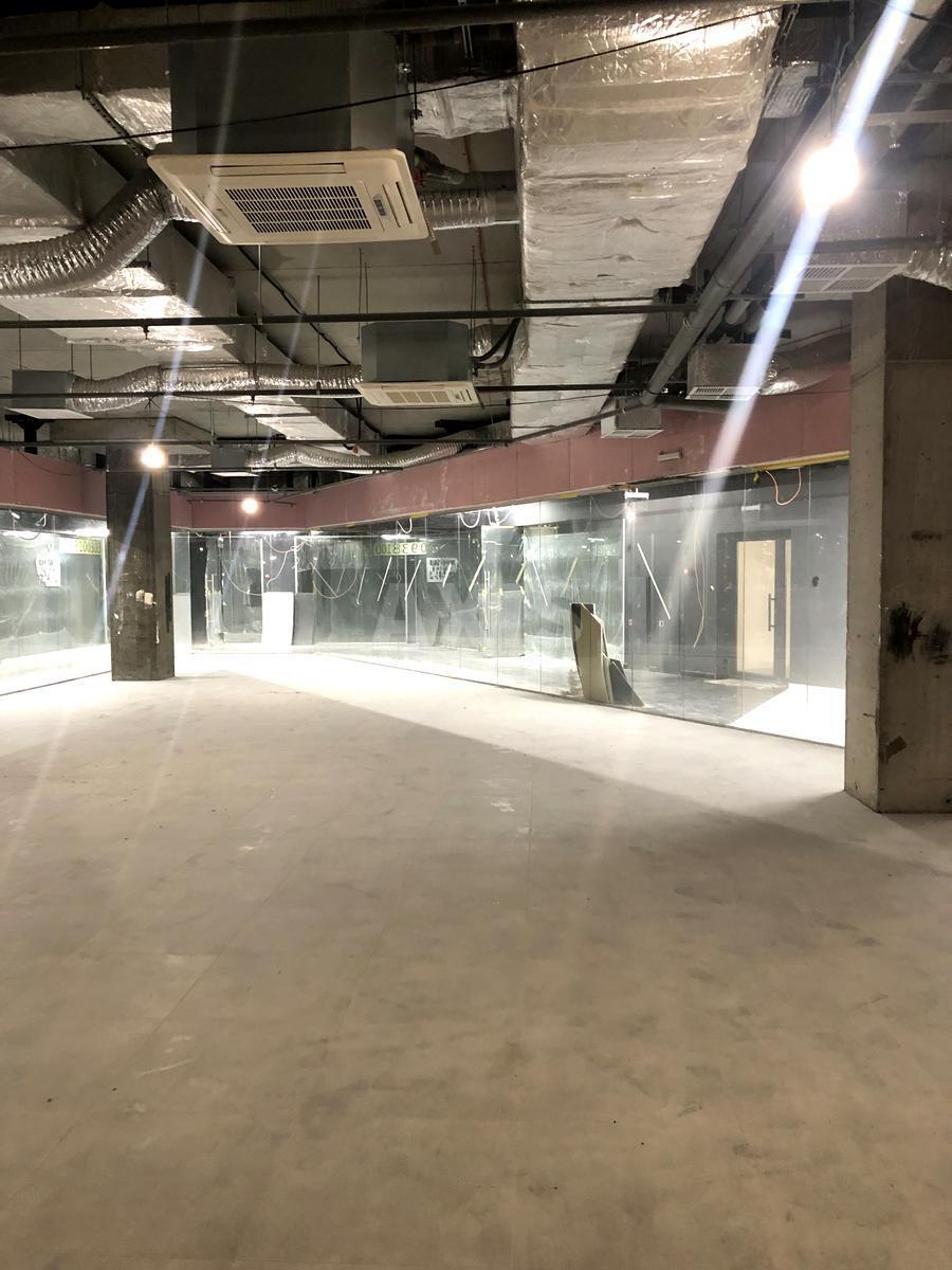 Trade object pr-t Bazhana Mykoly 17, 1000m2593200