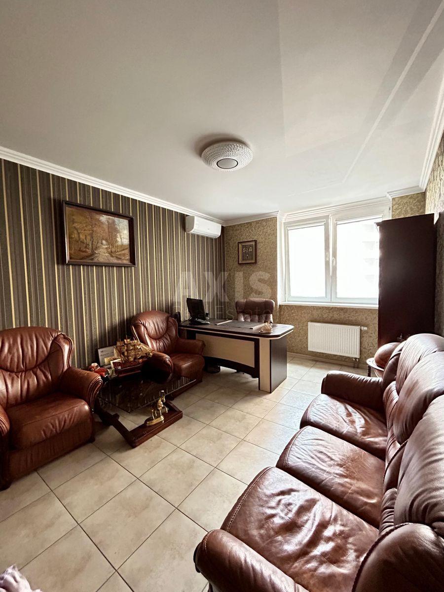 Office vul. Oleny Pchilky 8, 120m2584364