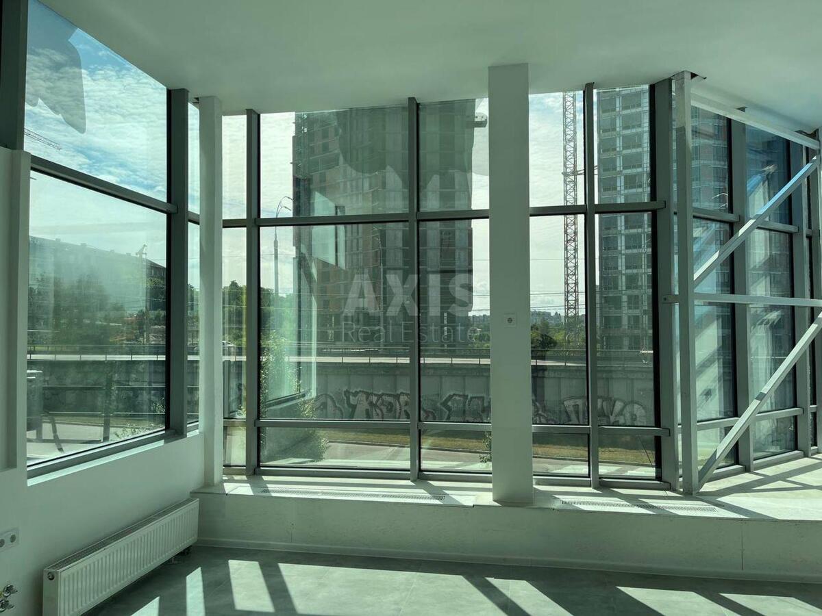 Office bul. Lesi Ukrai'nky 21А, 101m2