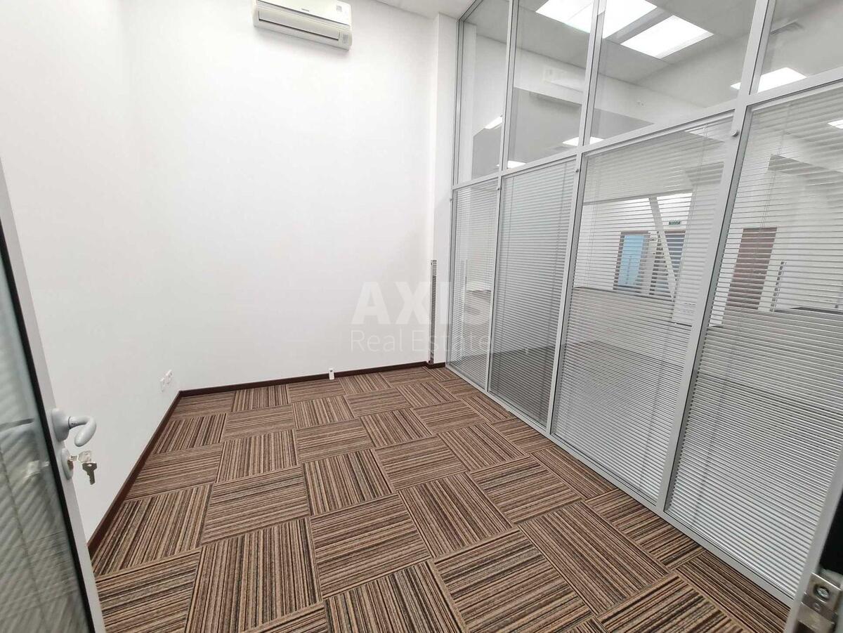 Office prov. Ohtyrs'kyj 7, 400m2586123
