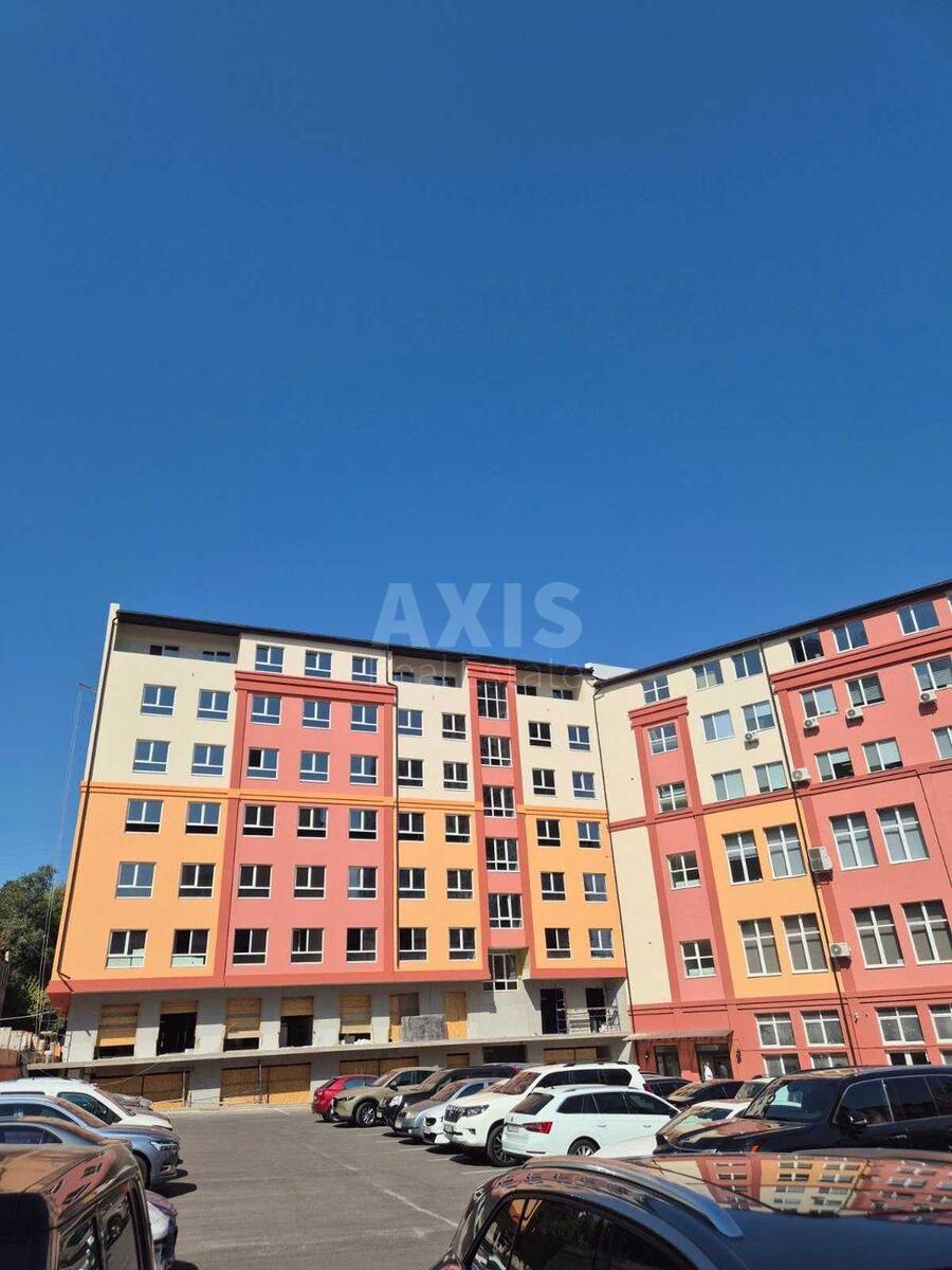 Trade object vul. Glybochyc'ka 17, 6500m2630500