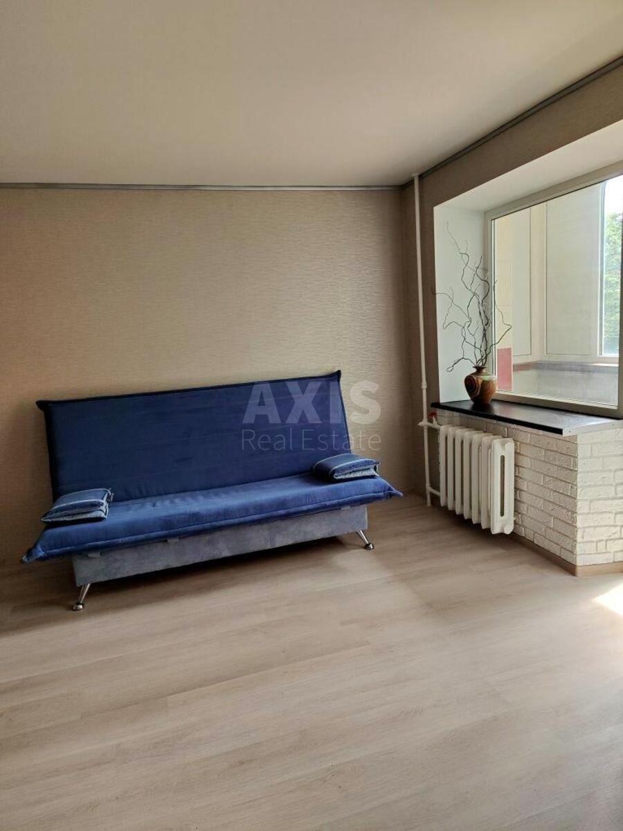 1k apartment vul. Degtjarivs'ka 28632863