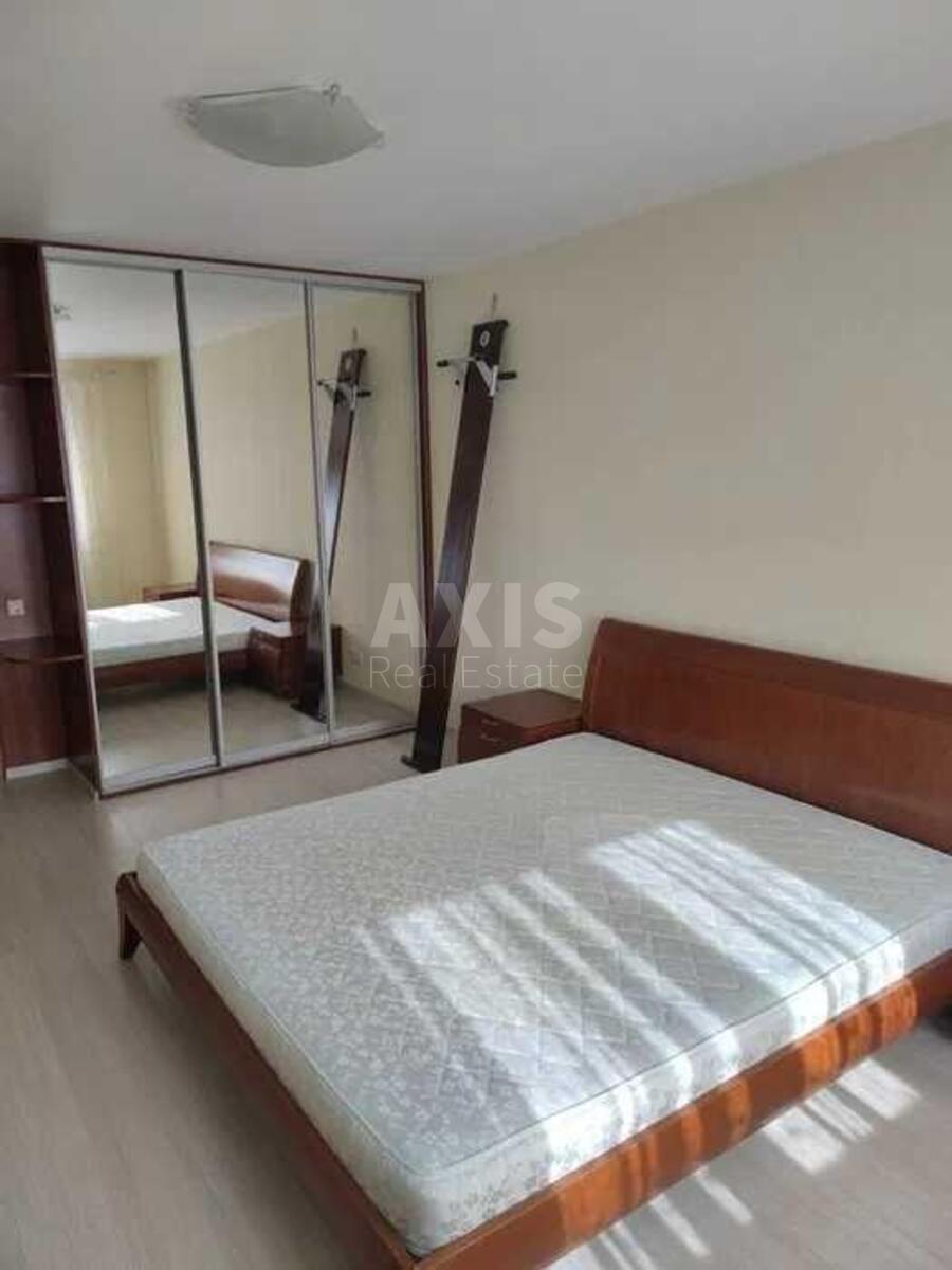 2k apartment vul. Revuc'kogo 54
