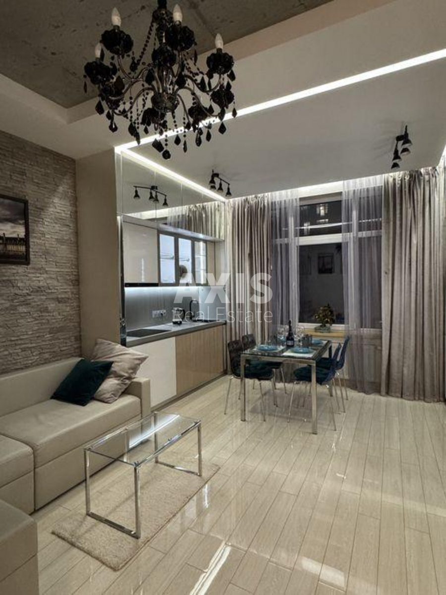 1k apartment vul. Dragomyrova Myhajla 180