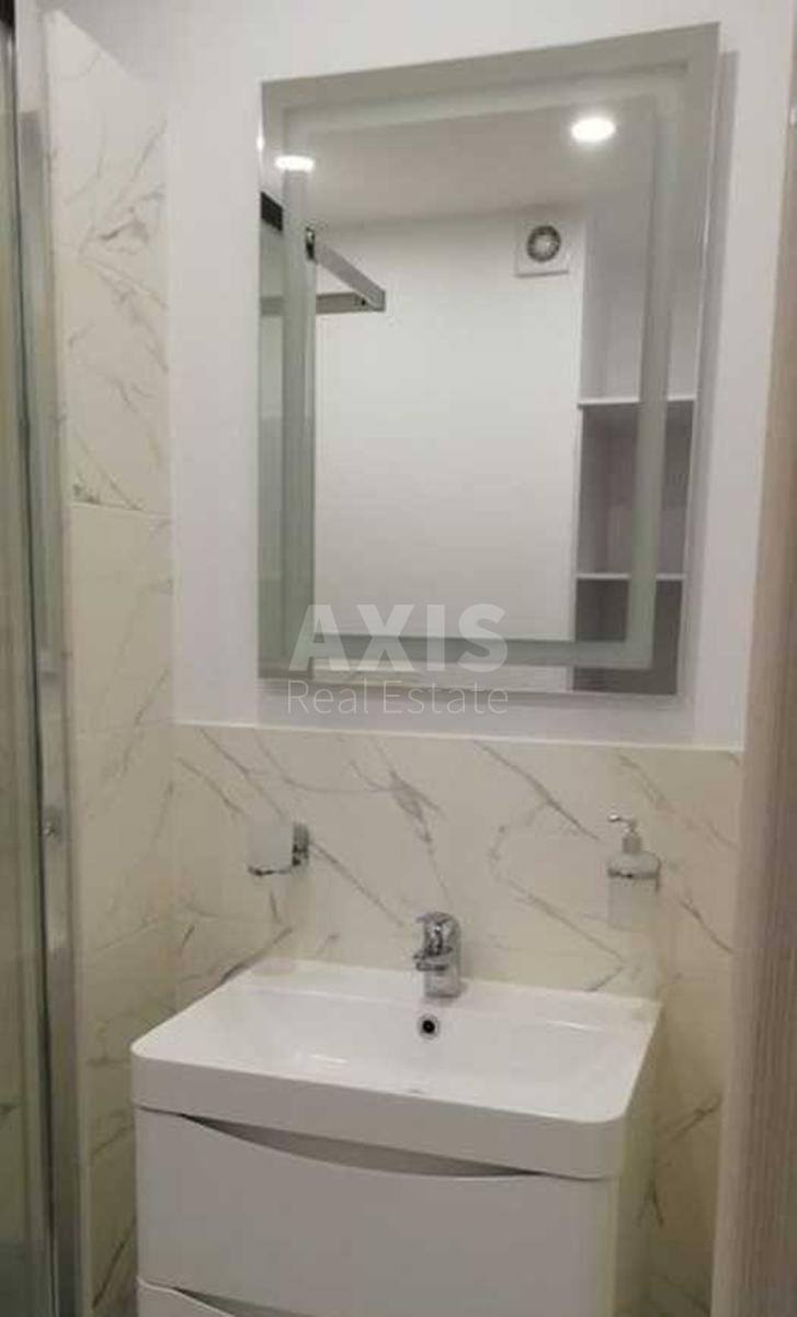 2k apartment vul. Berkovec'ka 6А6