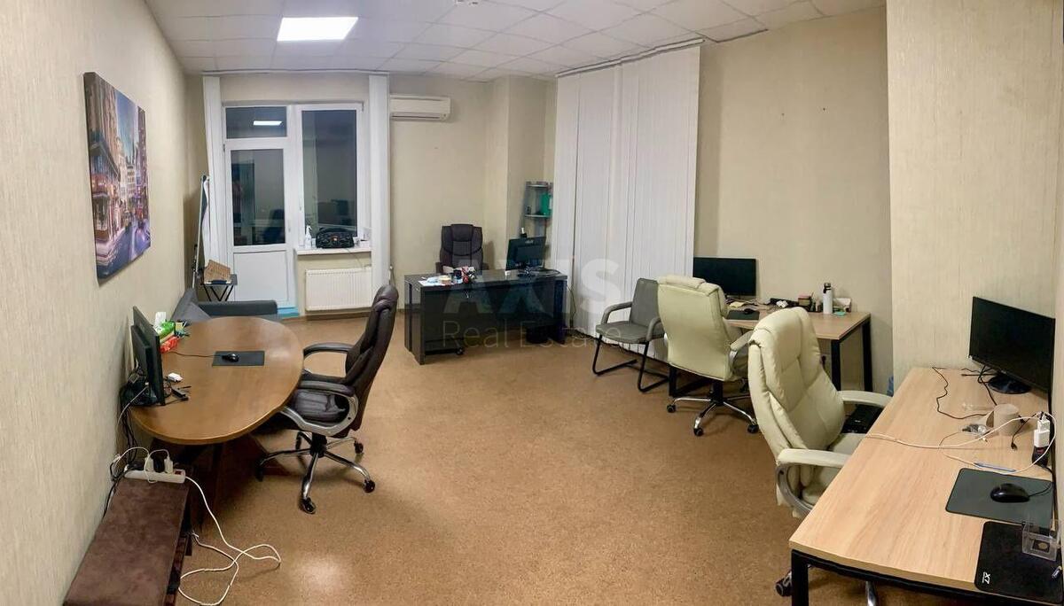 Office vul. Obolons'ka naberezhna 1, 25m2