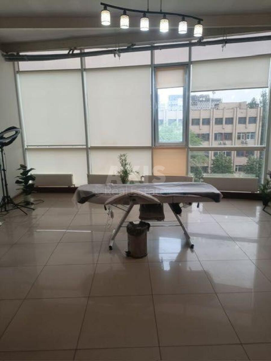 Office shose Harkivs'ke 19, 120m23