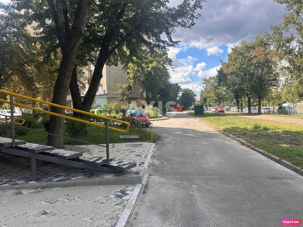 Trade object pr-t Lisovyj 10, 32m2585080