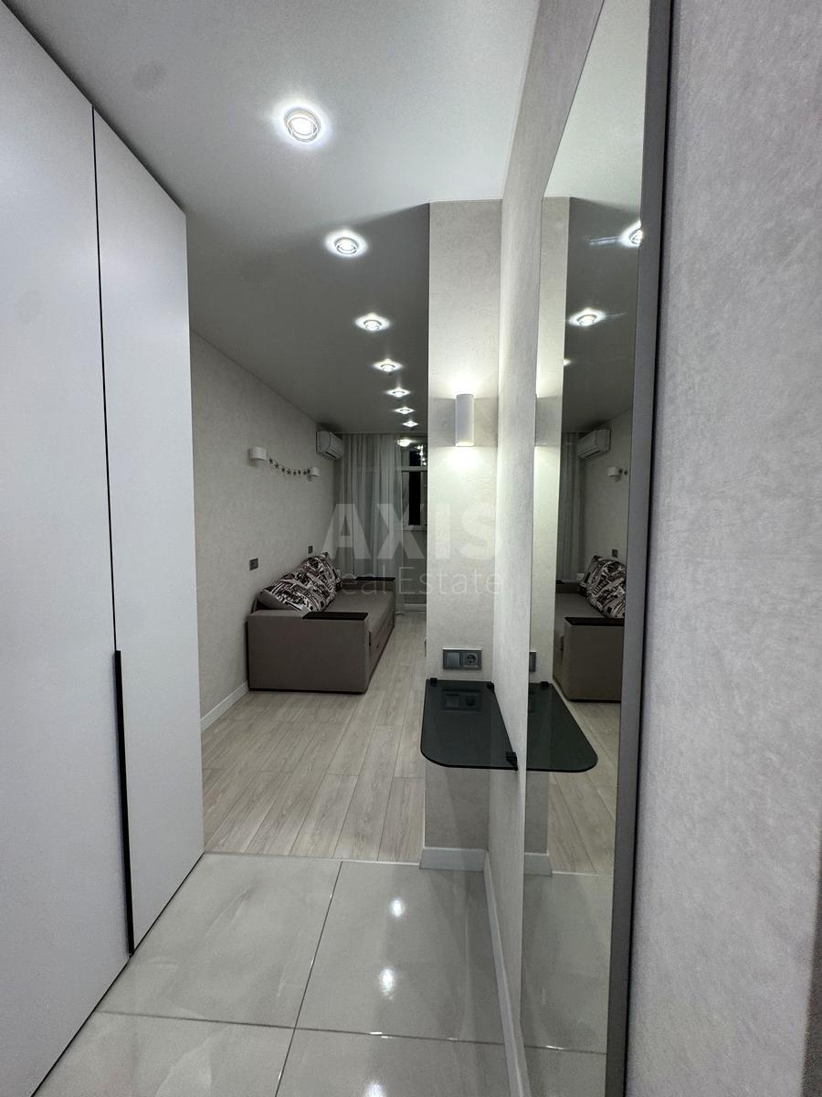 1k apartment vul. Rostyslavska 5Б615184