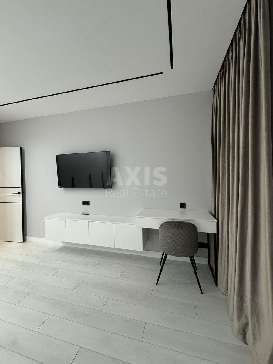 2k apartment vul. Gulaka Mykoly 42