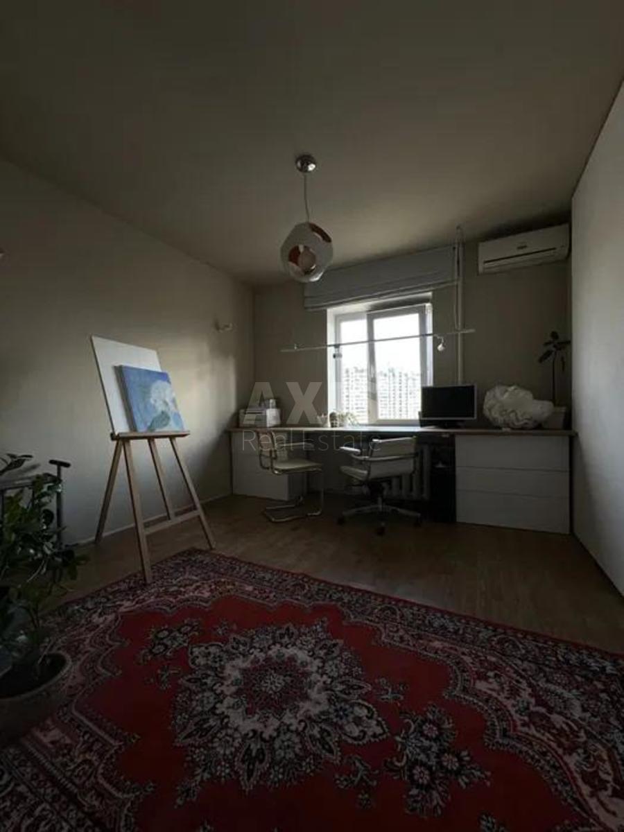 3k apartment vul. Bal'zaka Onore de 55Б5